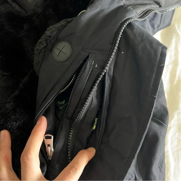 TNA Aspen Parka by Aritzia size XXS Black - Picture 4 of 8